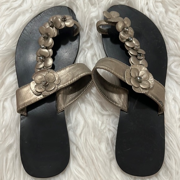 Bronze/Black Sandals - Picture 2 of 6